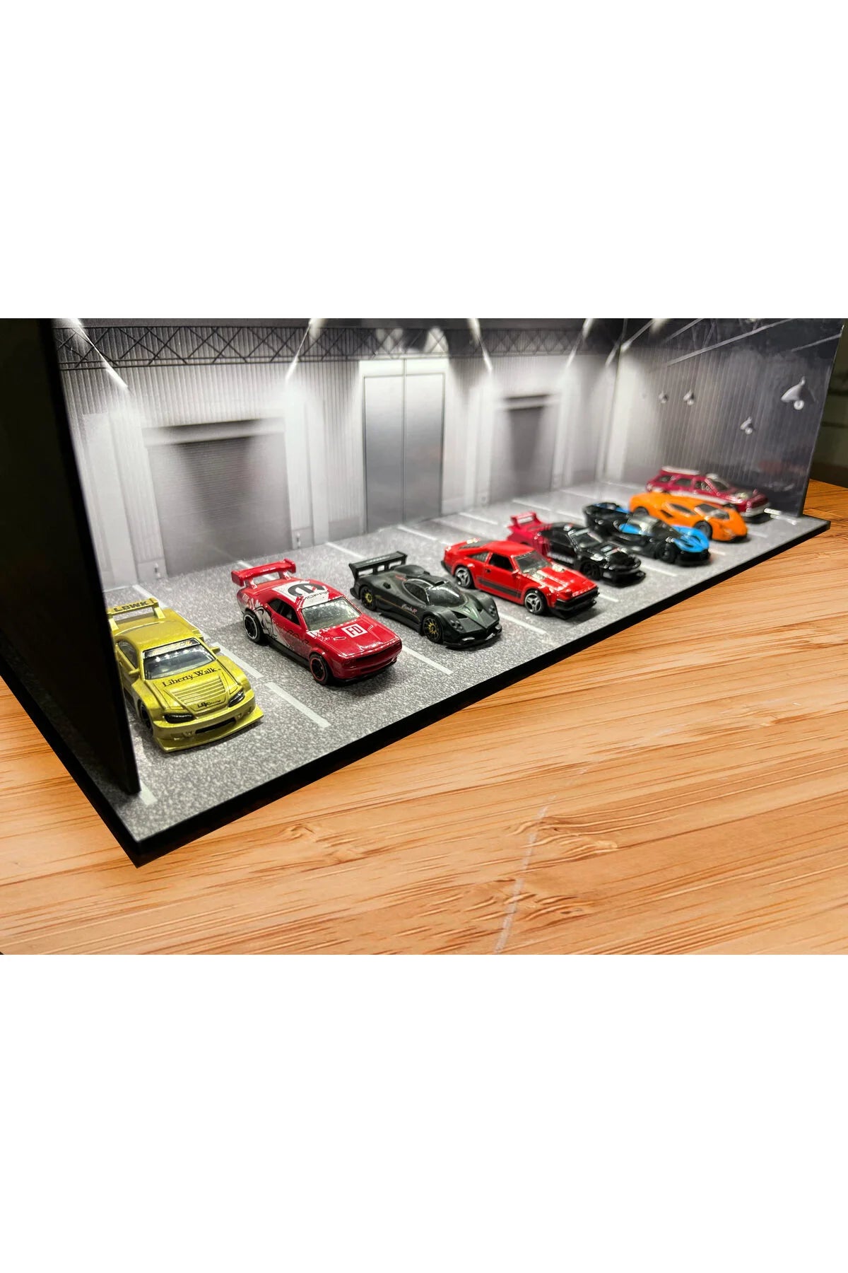 koleksiyonluk hot wheels ışıklı  ARABA STANDI GARAJ