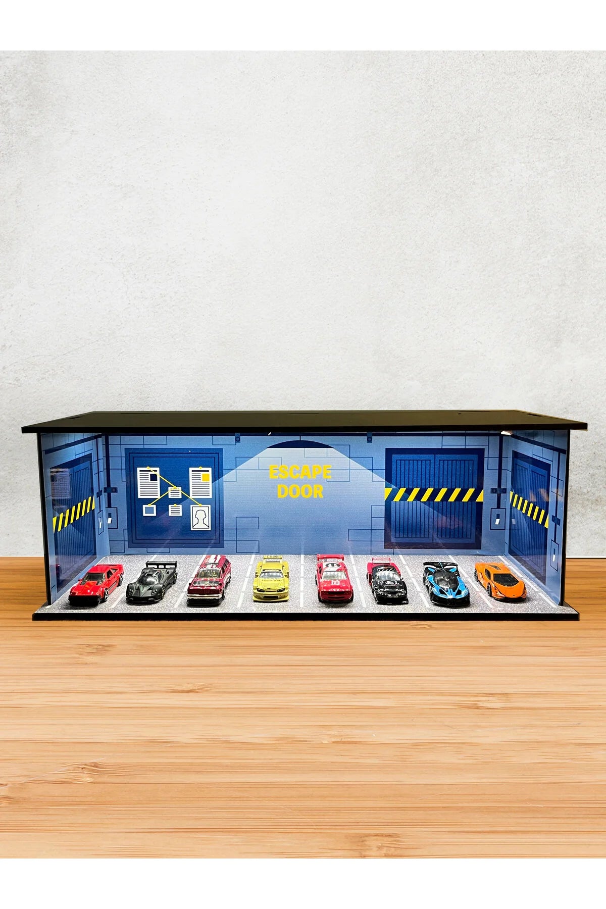 koleksiyonluk ışıklı hot wheels araba standı