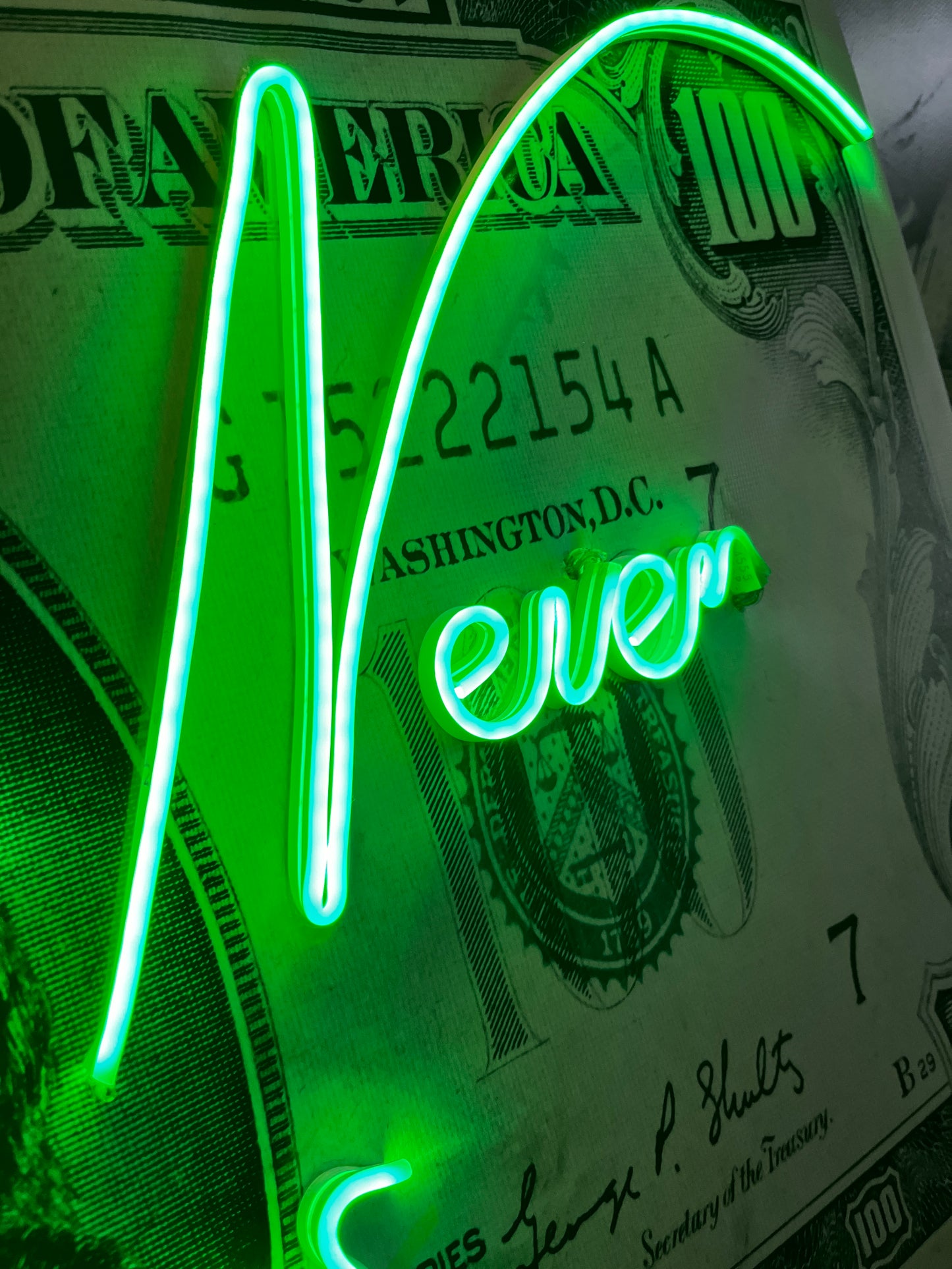 NEON LED TABLO MONEY NEVER SLEEPS