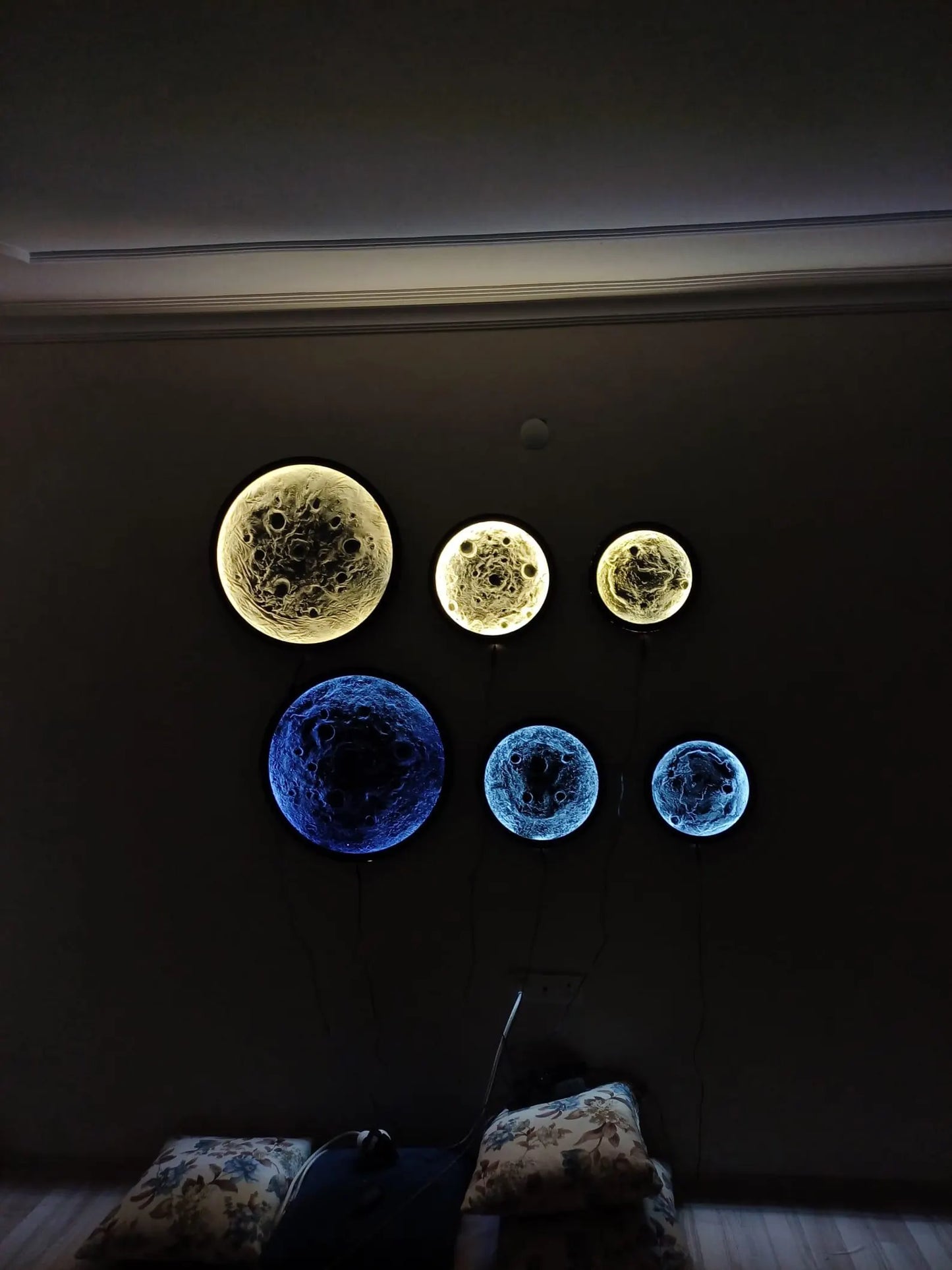 AY DESENLİ 3D KABARTMALI AYDINLATMA DEKOR